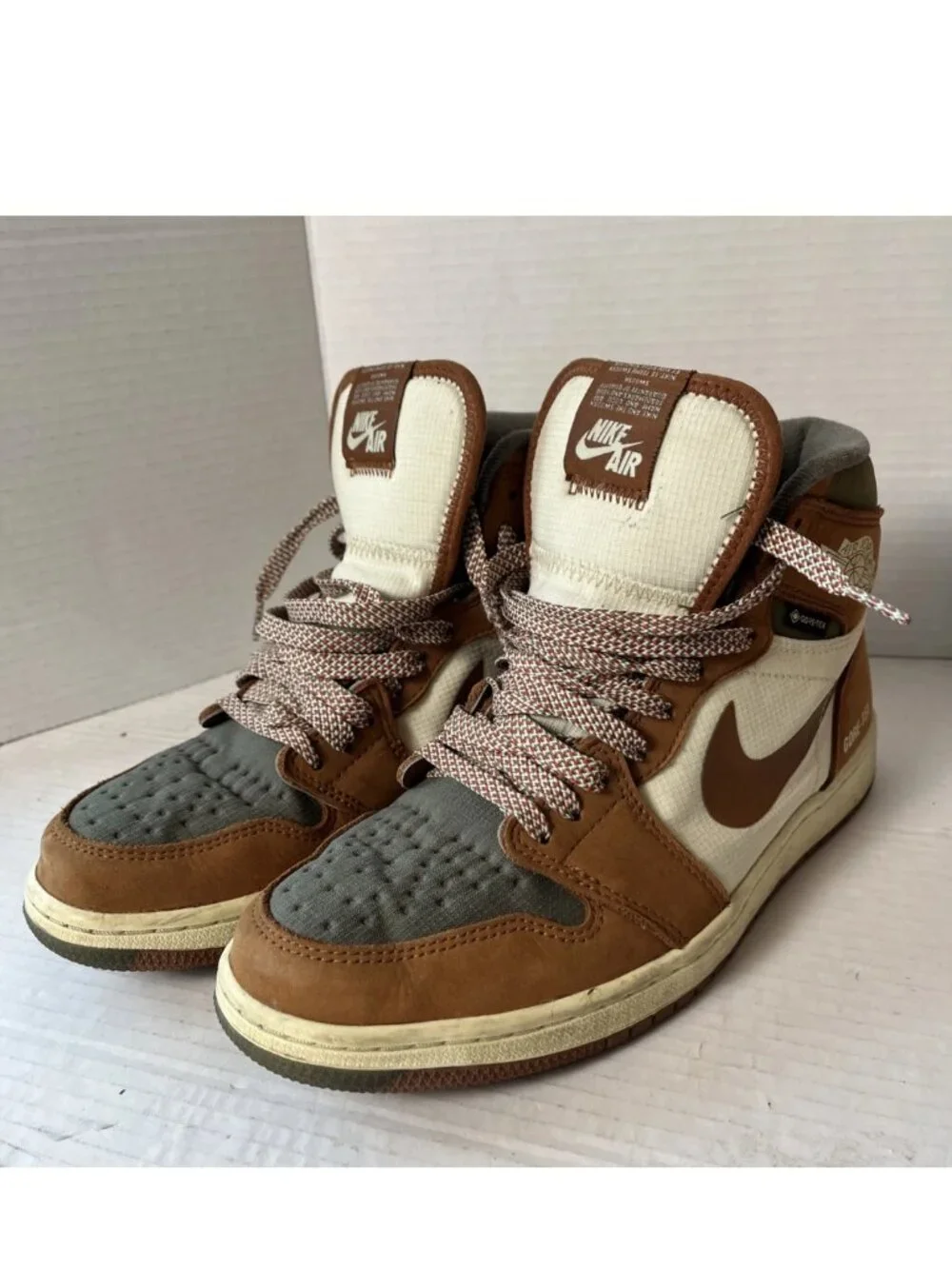 Air Jordan 1 High Element Gore-Tex Legend Coffee Size 8 DB2889-102